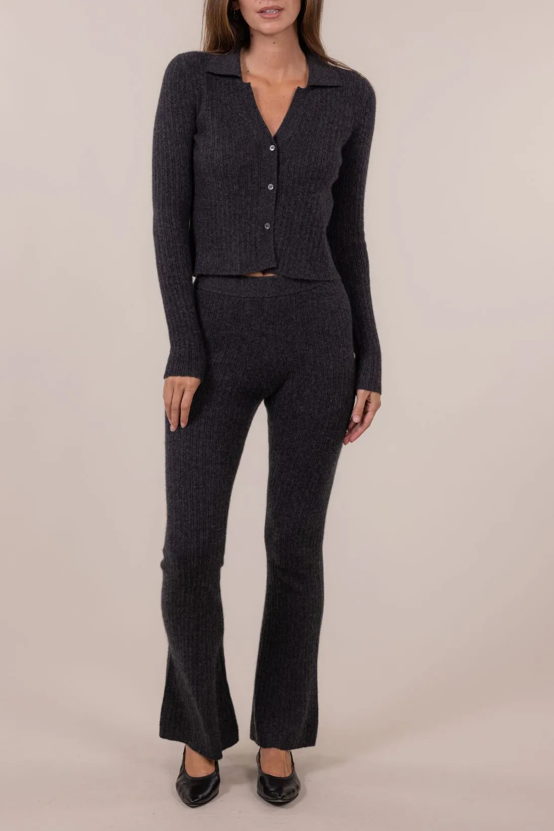 RIBBED CROPPED CARDIGAN TOP